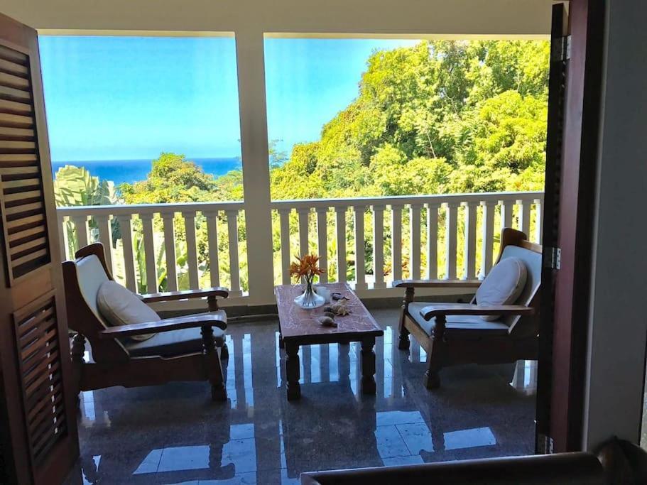 Hilltop South - Villa Bougainville Takamaka Exterior foto